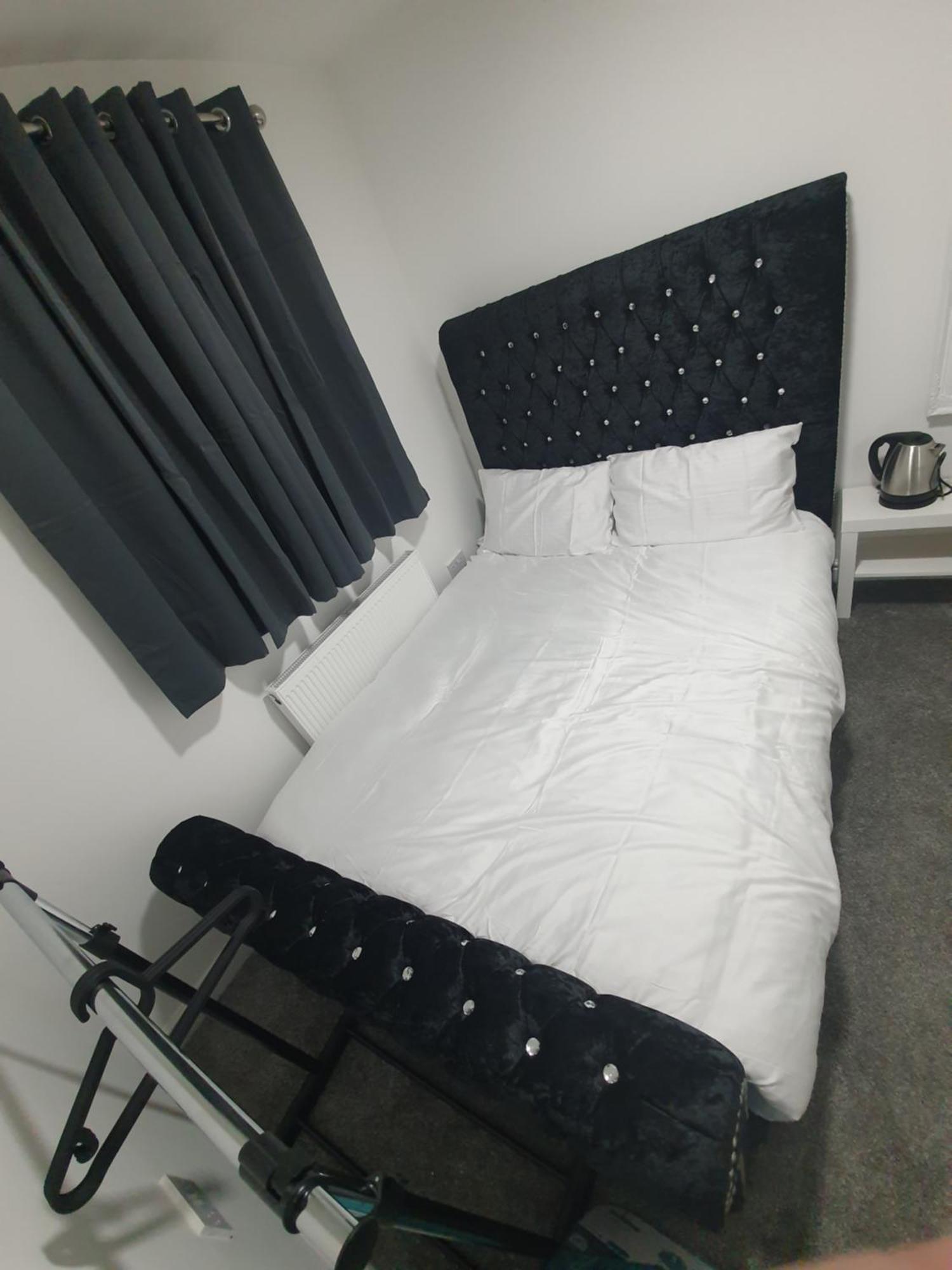 Beautiful Rooms Shaw St And Pine St 贝里 外观 照片